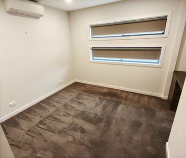 1/6 Strada Crescent, Wheelers Hill, VIC 3150 - Photo 1