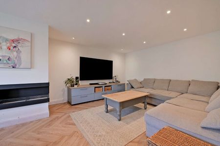 This versatile bungalow includes three bedrooms, principal with dressing room and ensuite, a stunning open plan kitchen with bi-fold doors, and a garden with a heated studio and WC. - Photo 2