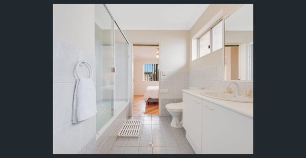 TWO BEDROOM UNIT IN GREAT LOCATION - Photo 1