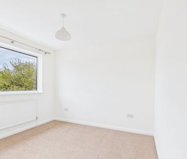 The Gardens, Feltham,TW14 - Photo 5