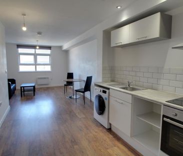 2 bedroom apartment to rent - Photo 2