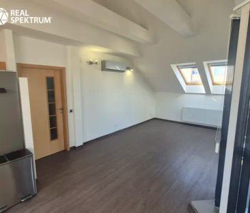 Pronájem světlého a útulného bytu 2+kk s klimatizací a lodžií, Brno... - Photo 6