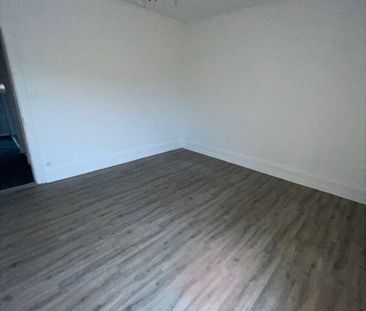 Location Appartement 2 pièces 43m² - Photo 2