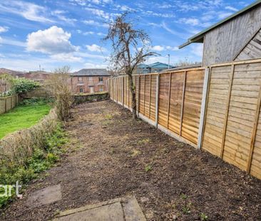 3 bedroom end of terrace house to rent - Photo 6