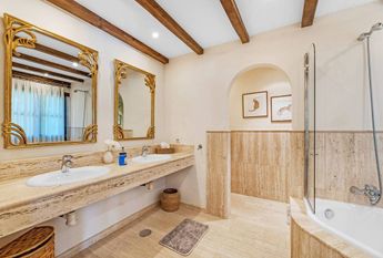 Luxury Villa for rent in Estepona, Spain