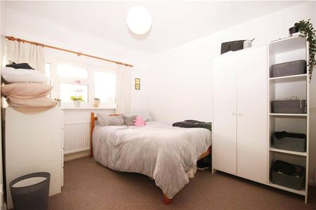 6 bedroom semi-detached house to rent - Photo 3