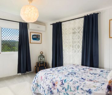 Appealing Dayboro Queenslander walking distance to the town - Photo 6