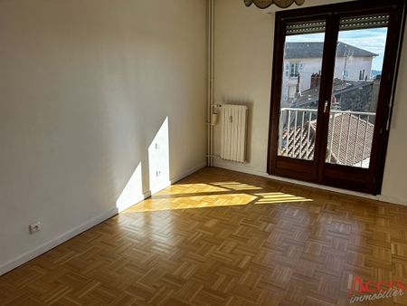 Location Appartement 4 pièces 110m² - Photo 2