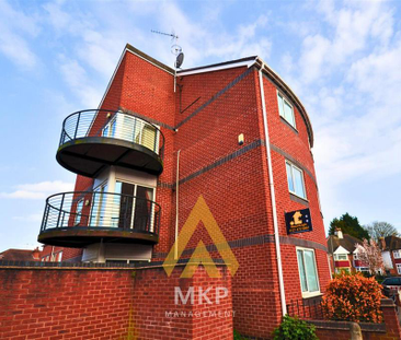 4 bedroom flat to rent - Photo 2