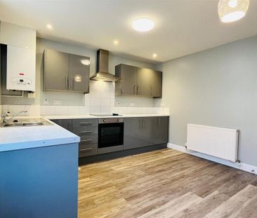 3 bedroom terraced house to rent - Photo 6
