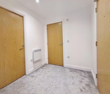 1 bedroom Flat To Let - Photo 1