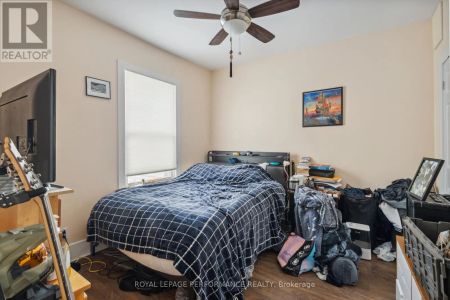 2 - 78 CAMBRIDGE STREET N - Photo 5