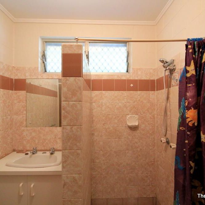 Sunny and Stylish 2 Bedroom Unit in Kirwan, Perfect for Easy Living and Great Location - Photo 1