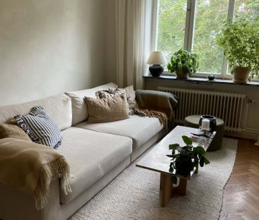 Hövdingagatan, Hägersten - Photo 1