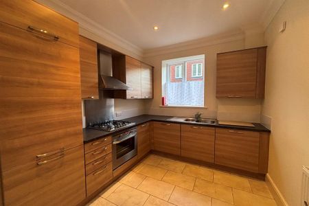 2 bedroom flat to rent - Photo 3