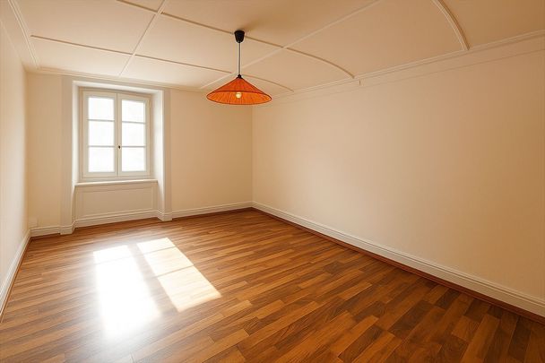 Charming 2-room apartment renovated in Laténa - Photo 1