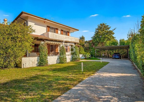 Via Allende, 50, Forte dei Marmi, Tuscany 55042