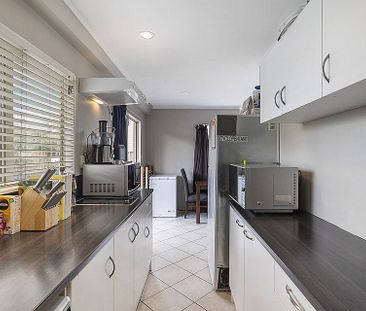 2 Bedroom Unit in Manurewa - Photo 1