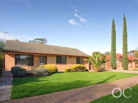 Open the Door to Easy Living with a Big Backyard in Tranmere - Photo 4