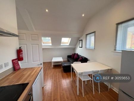 1 bedroom flat to rent - Photo 2