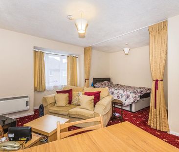 Studio to rent - Photo 4