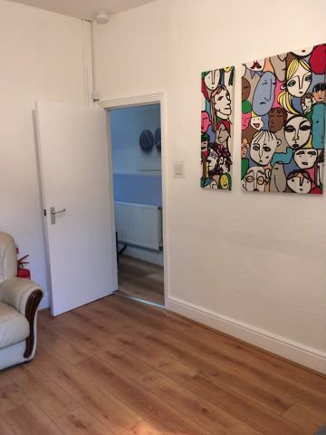 3 Bed Terraced House, Gwenfron Road, L6 - Photo 3