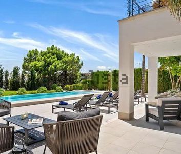 Alquiler de casa o chalet independiente en Vistas de la Resina s/n - Photo 4