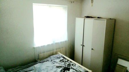 Flat to rent - Photo 2