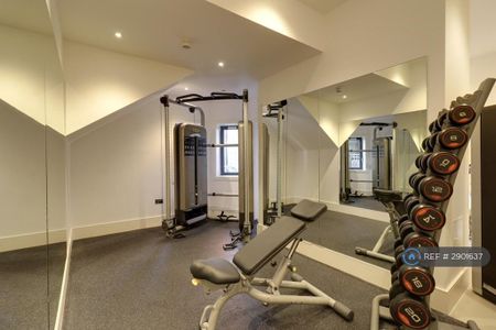 1 bedroom flat to rent - Photo 5