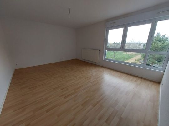 LOCATION APPARTEMENT T2, POITIERS, Breuil-Mingot-Saint-Eloi - Photo 1