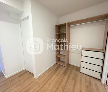 Appartement rénové – Place de Halles - Photo 1