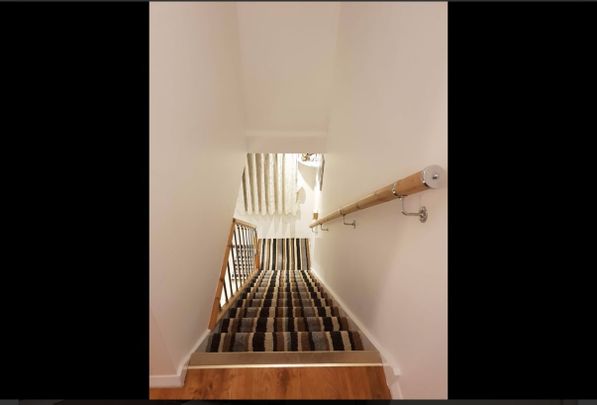 3 Bed Semi-Detached House, Harrow, HA2 - Photo 1