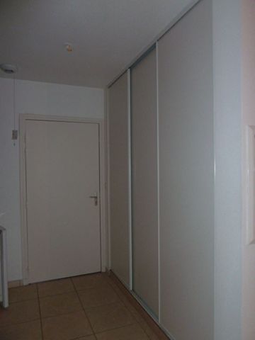 Location Appartement 1 pièce 25m² - Photo 4