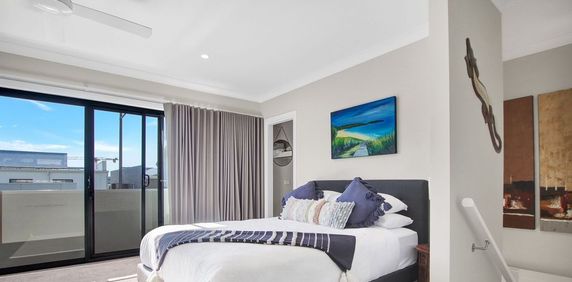 Fully Furnished Studio - Photo 2