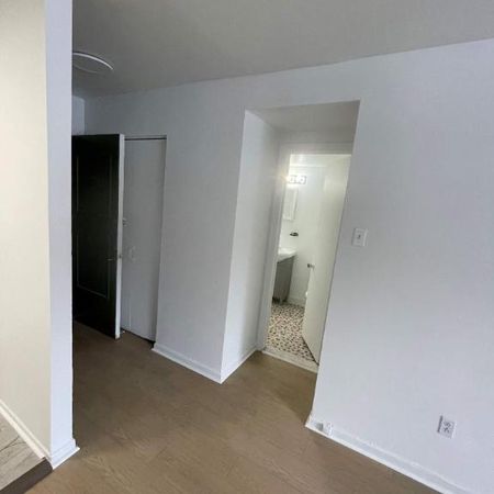 Studio - Montréal - $925 /mo - Photo 3