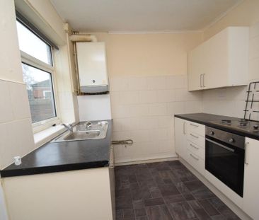 2 bedroom terraced house to rent - Photo 6