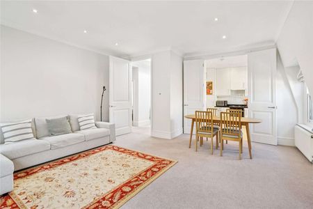 A very good three bedroom flat on the 2nd and 3rd floor - Photo 3