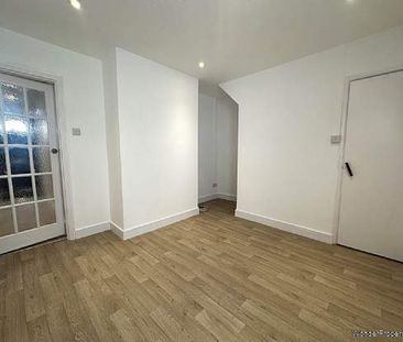 2 bedroom property to rent in Canterbury - Photo 3