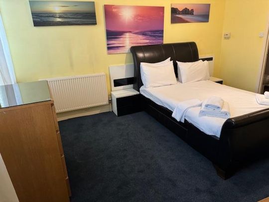 1 bedroom flat to rent - Photo 1