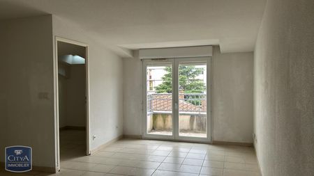 Location Appartement 3 pièces 49m² BAGNOLS SUR CEZE 30200 - Photo 4