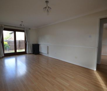 3 bedroom detached house to rent - Photo 4