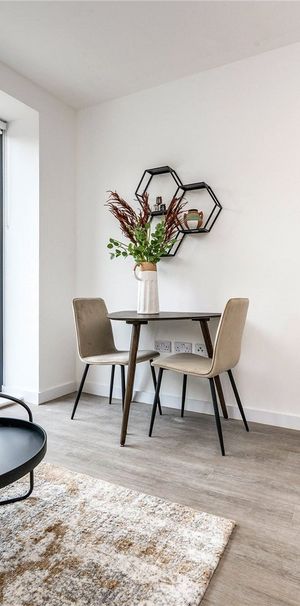 2 bedroom apartment to rent Silbury Boulevard, Milton Keynes, Buckinghamshire, MK9 - Photo 1