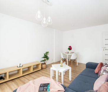2 pokoje, większy metraż, niezależny układ 53.54 m² - Photo 2