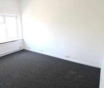 Long Elmes, Harrow Weald, Middlesex, HA3 - Photo 5