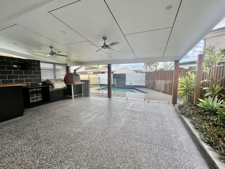 Renovated Coastal Home with Pool & Entertaining Area - Just 350m to the Beach! - Photo 3