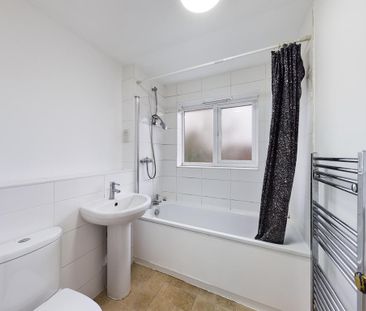 2 bedroom terraced house to rent - Photo 5