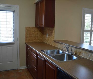 For Lease - 918 Burgess Gardens, Milton, Ontario - Photo 2