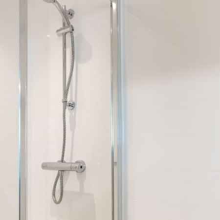 Silver En Suite - Photo 1