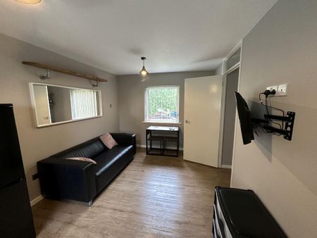 2 bedroom house share to rent - Photo 2