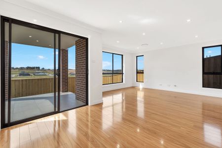 4 Bedroom Quality Home - Photo 4